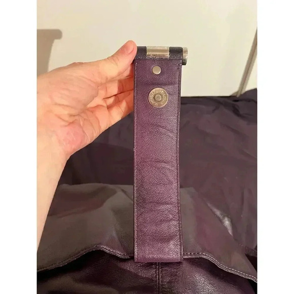 Michael Kors purple hobo shoulder bag with silver hardware - Picture 6 of 7